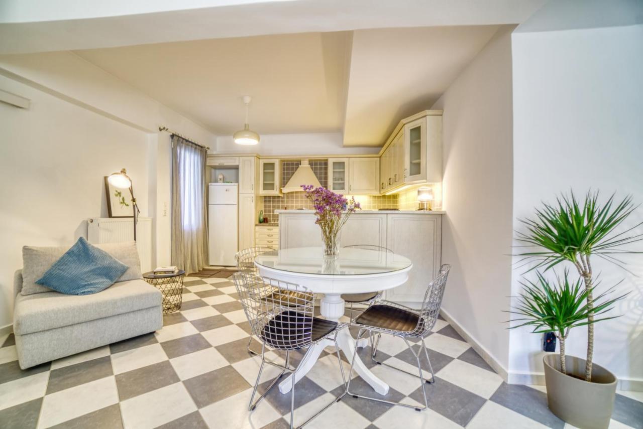 Stylish, Cozy 2-Bdr Flat In Andros Town By Explore Andros Exterior foto